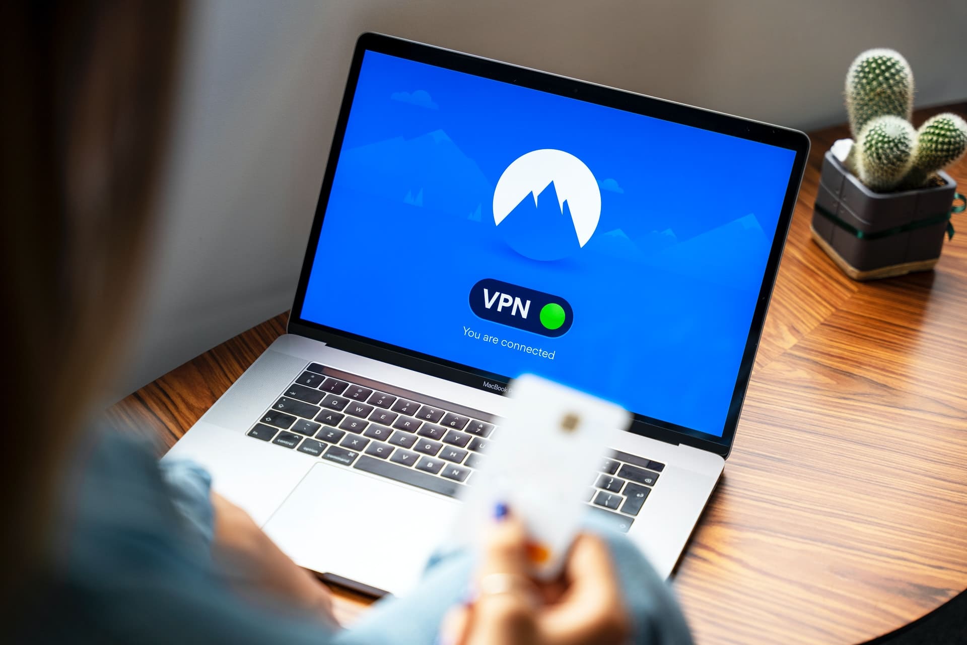 Solusi Koneksi OpenVPN di Fedora 36